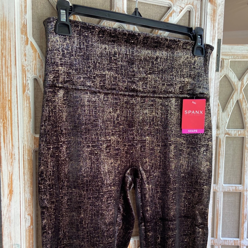NWT Spanx Velvet Leggings
